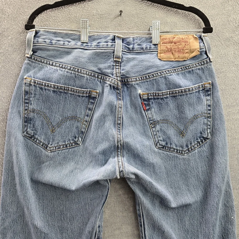 Levi's 501 Men Jeans 32X30 Light Blue Denim Straight Leg Y2K Button Fly READ